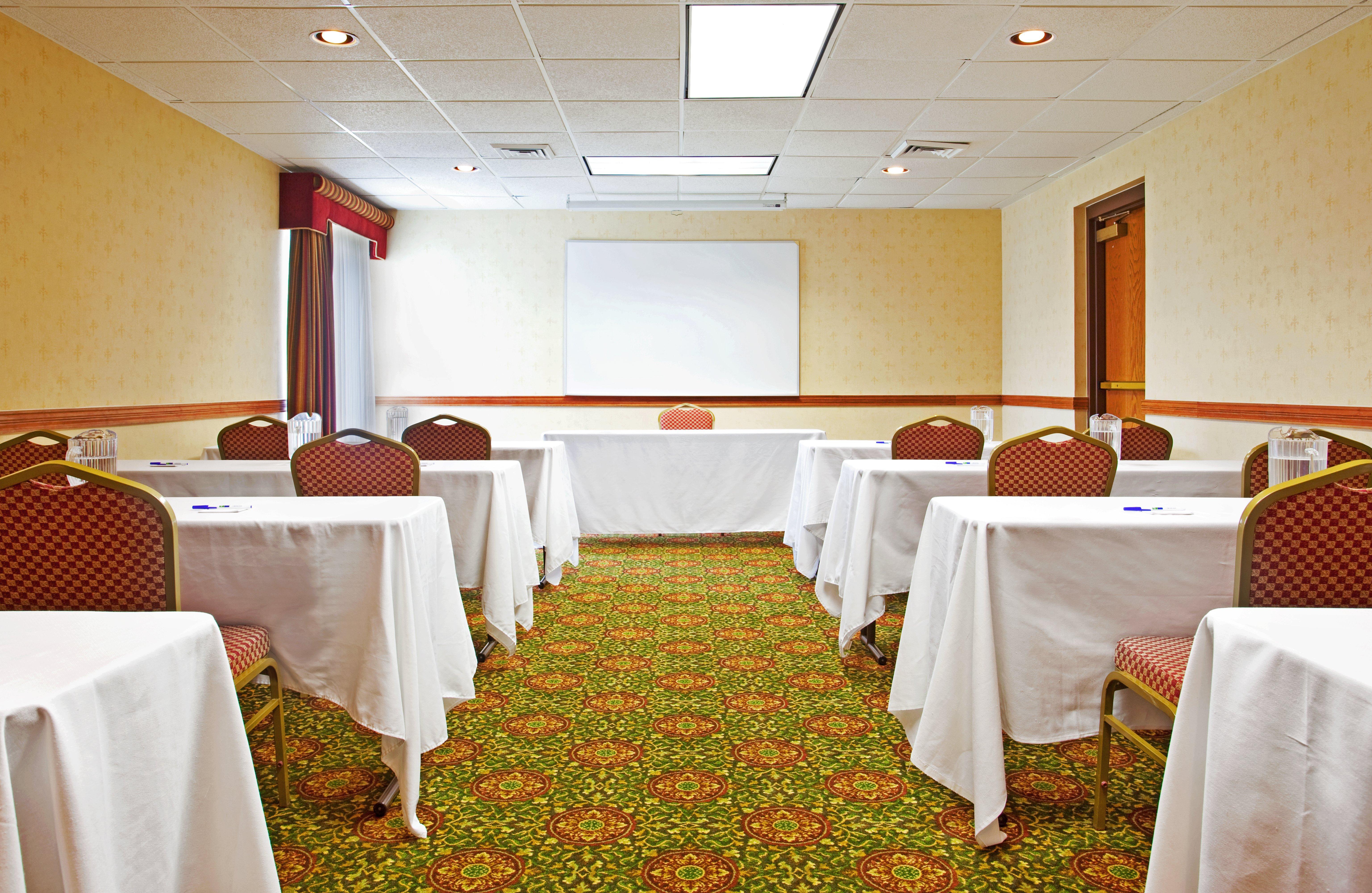Candlewood Suites Grand Rapids Airport By Ihg Cascade Kültér fotó